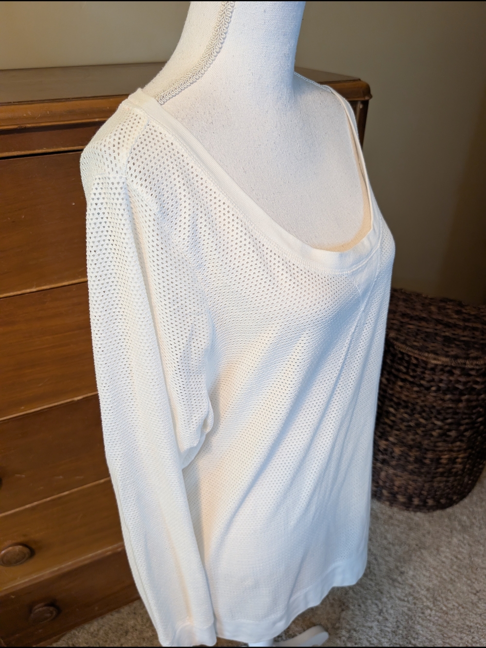 Maurices Beach Lounge Sweatshirt White Perforated Long Sleeve Pullover 0X - Picture 7 of 10